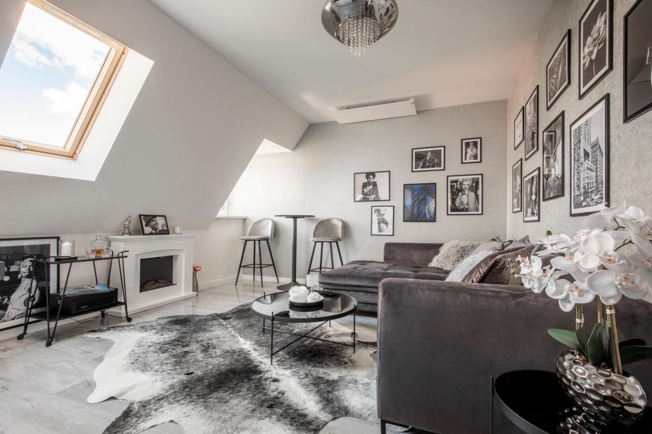 Banská Štiavnica Apartman Blue Moon מראה חיצוני תמונה